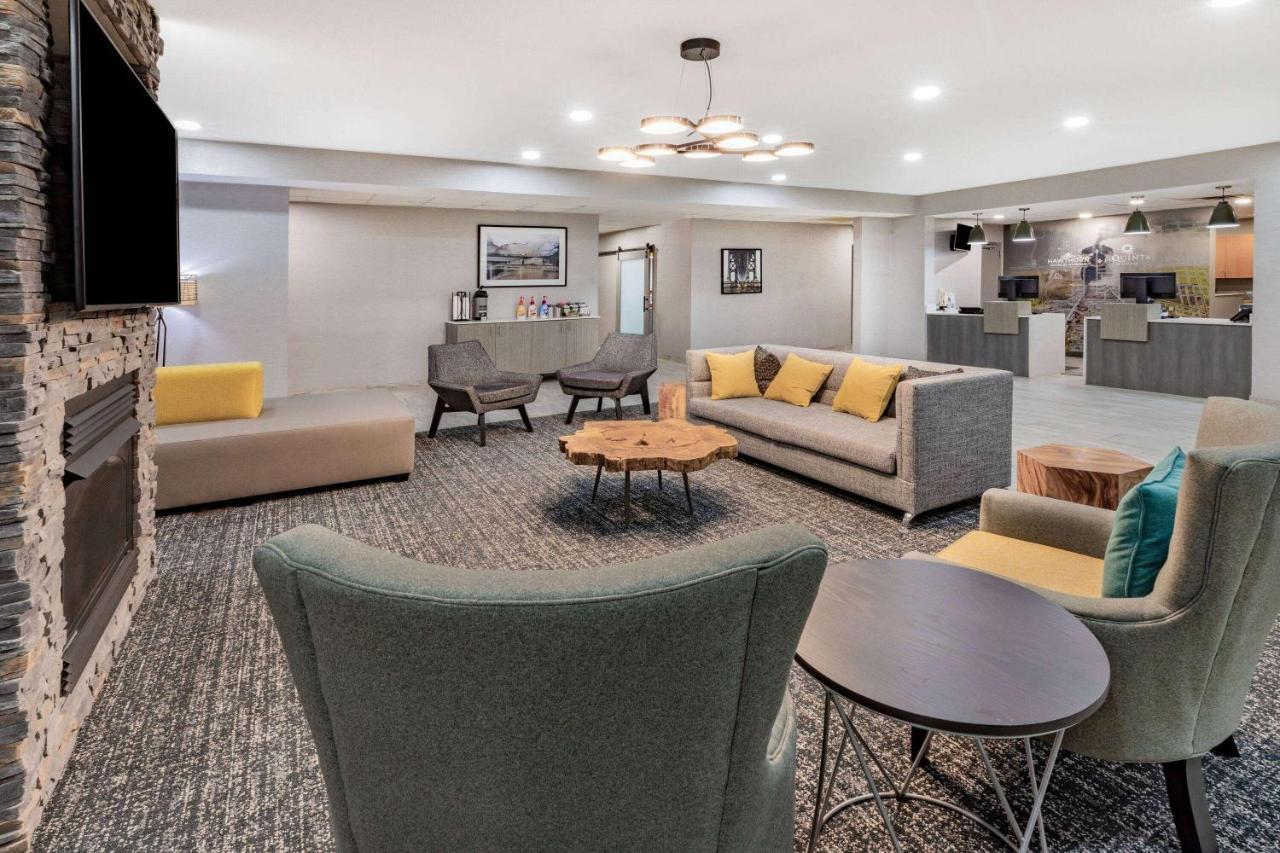 Hawthorn Extended Stay By Wyndham Адмор Екстериор снимка