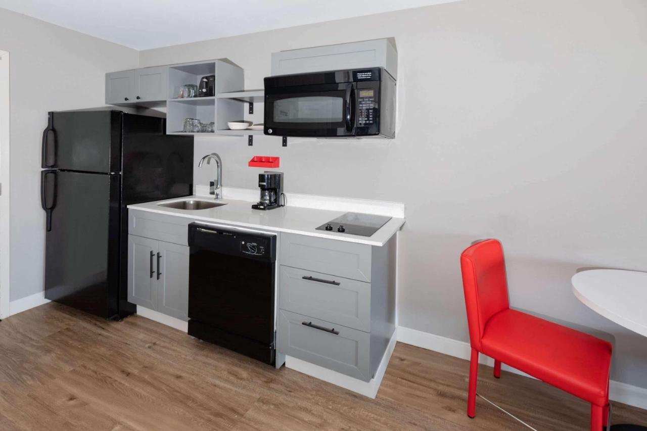 Hawthorn Extended Stay By Wyndham Адмор Екстериор снимка